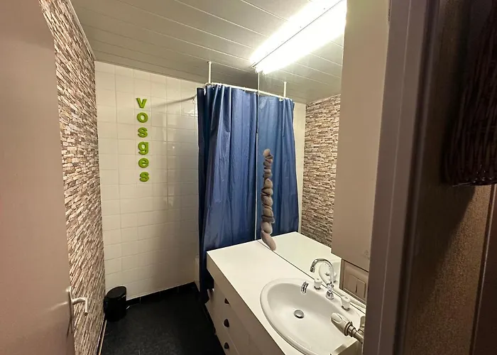 Situe Au Pied Des Pistes De Labresse